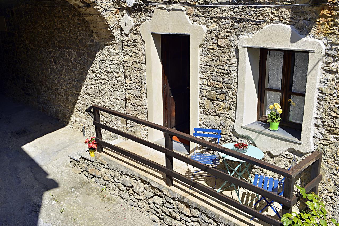La Casa Dei Nonni Castelbianco Panzió Colletta Kültér fotó